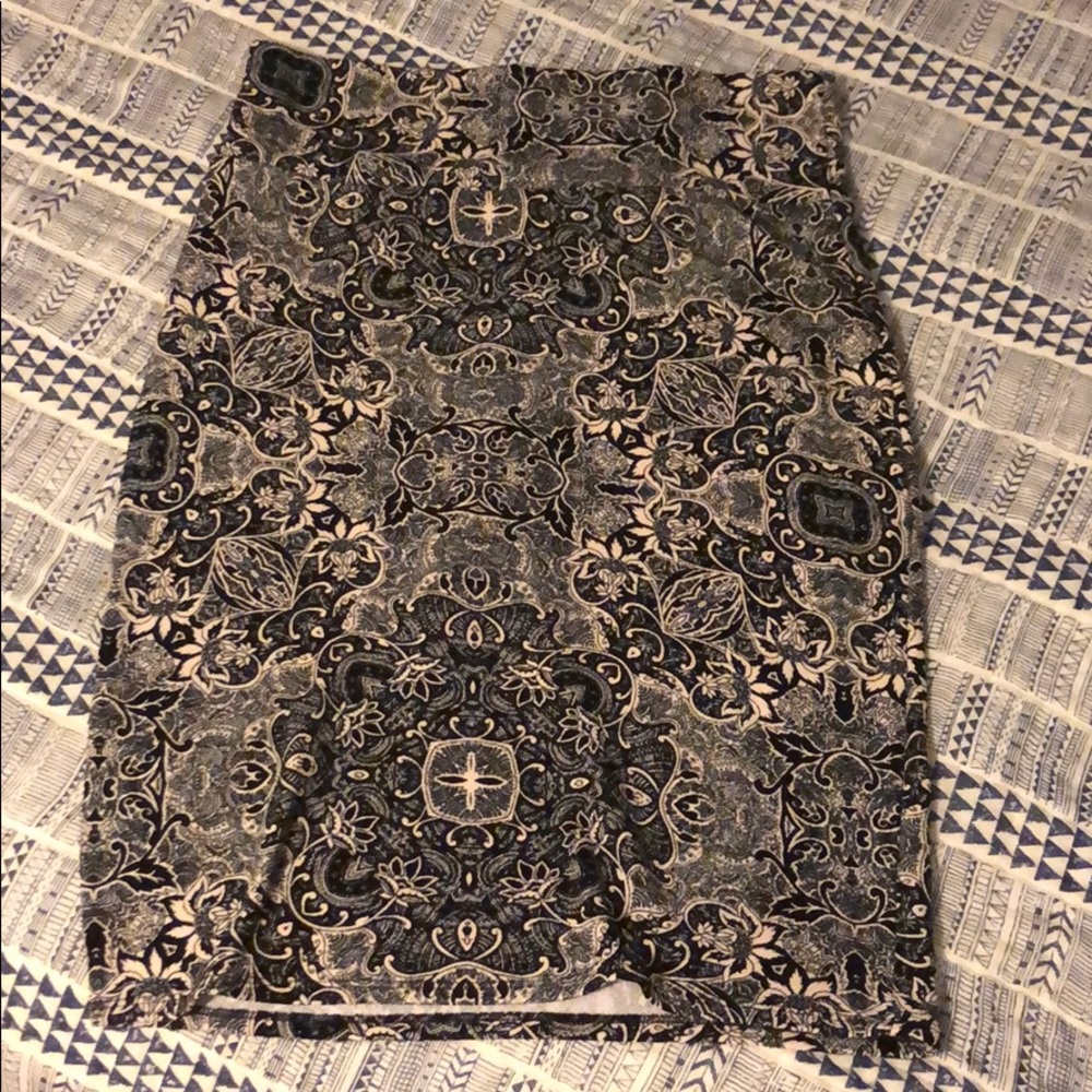 LulaRoe Cassie
